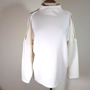 Zenergy by Chico’s Women’s Top Large Off White Mock Turtleneck Cold Shoulder